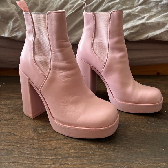 Steve Madden Pink Leather Triple platform Boots - Picture 2 of 15